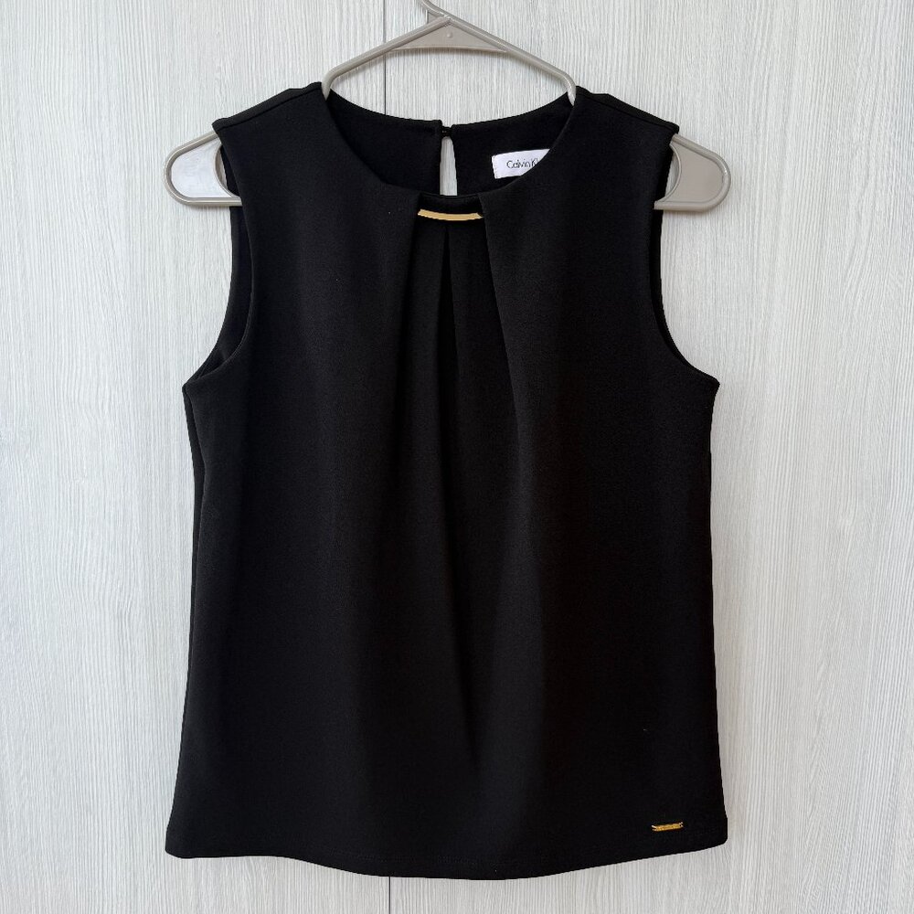 Calvin Klein Black Sleeveless Pleated Blouse with Gold Bar – S (SALE ENDS TODAY)